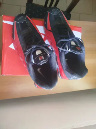 Nike Shox R4 Rojas y Plateadas