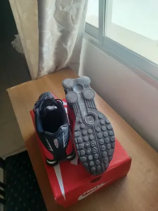 Nike Shox R4 Rojas y Plateadas