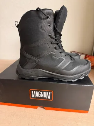 Botas Magnum de trabajo. A estrenar