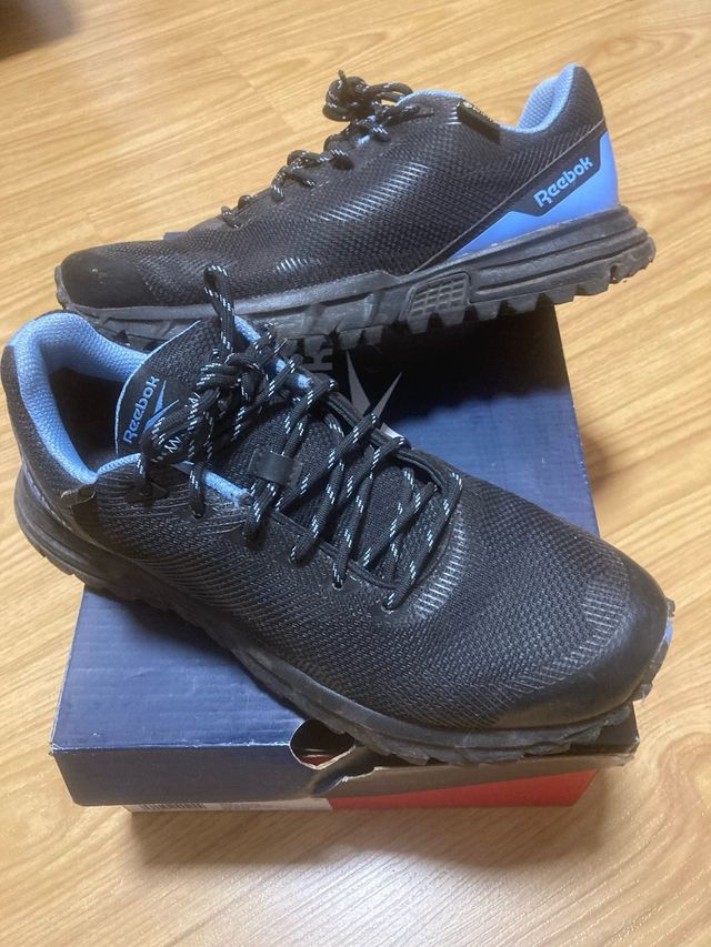 Zapatillas Trail Reebok Negras y Azules gorotex