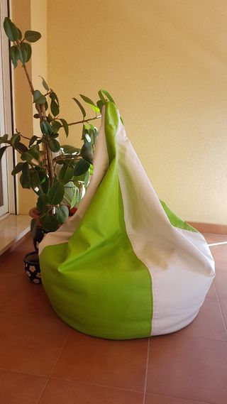 Puf verde y blanco polipiel