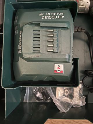 Taladro Metabo SB 18 LT BL + Cargador + 2 Baterías