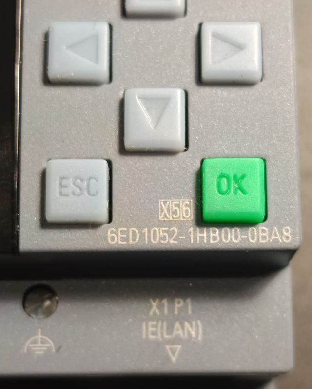 Siemens LOGO! + Tarjeta 8I 24VDC - 8O Rele 5A