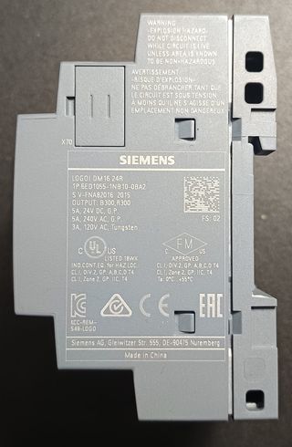 Siemens LOGO! + Tarjeta 8I 24VDC - 8O Rele 5A