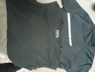 Dos camisetas negras INSIDE talla M.Para gente sim