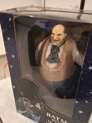 NECA Batman Returns Mayoral Penguin 1/4 Action Fig