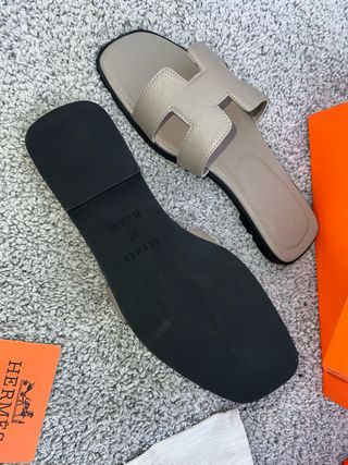 Sandalias Orán Hermes Gris
