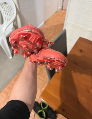 Botas de fútbol Puma King Ultimate FG Rojas
