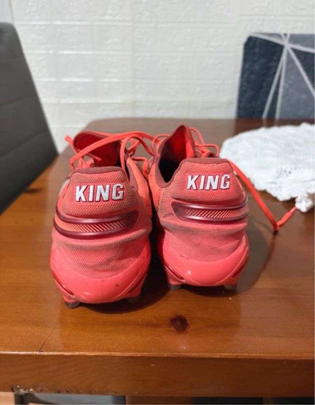 Botas de fútbol Puma King Ultimate FG Rojas