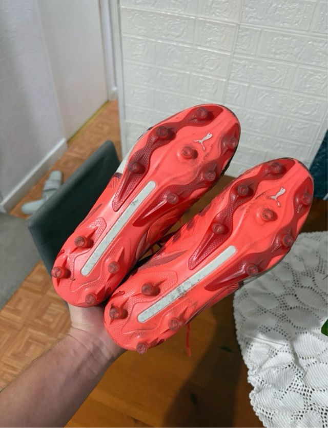 Botas de fútbol Puma King Ultimate FG Rojas