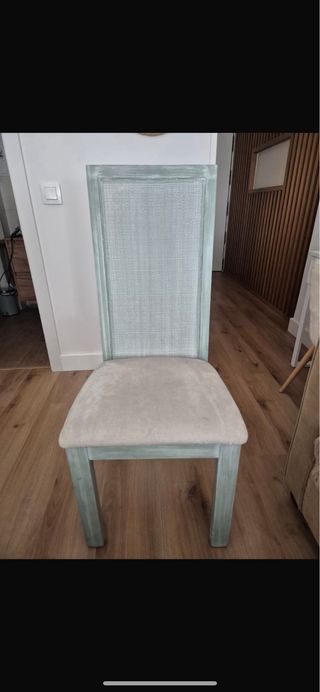 Mesa extensible con 6 sillas