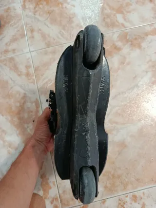 Patines agresivos negros para niño