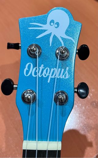 Ukelele Soprano Octopus Azul Brillante