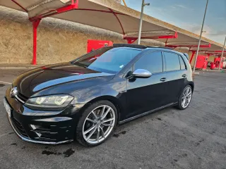 VOLSWAGEN GOLF VII R300