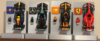 EL MEJOR expositor Lego F1 Speed Champions 2025