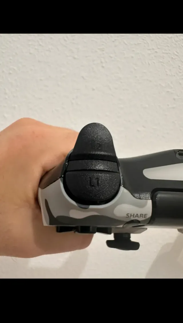 Mando PS4 Camuflaje Gris