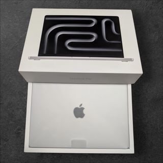 Apple MacBook Pro 14" M5 512Ssd 16GB Nuovo Apple