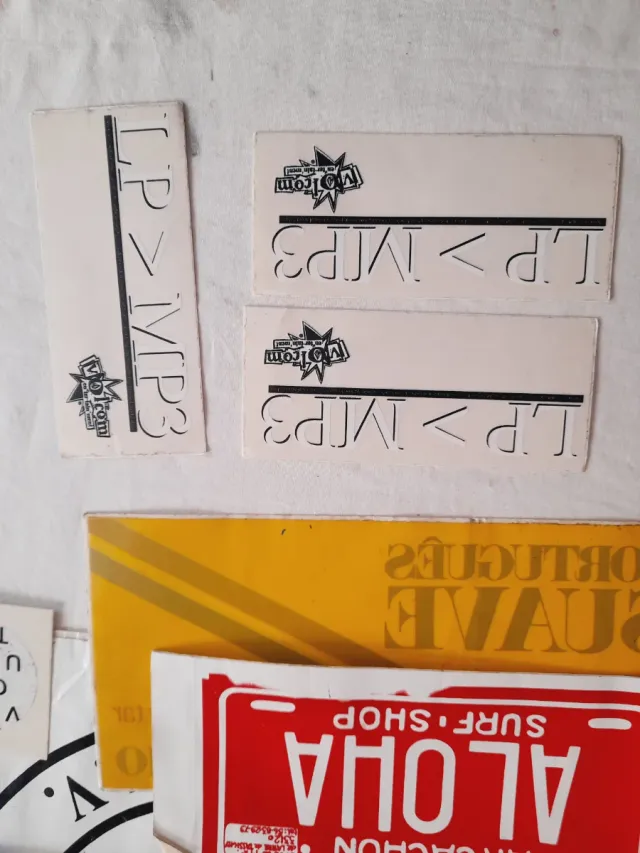 Lote Autocolantes Antigos Variados