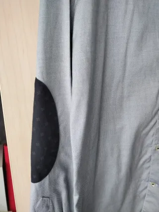 Camisa Zara Man Gris con coderas