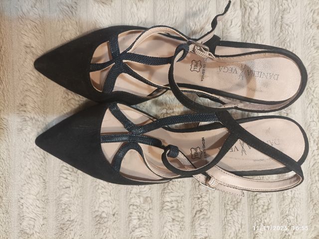 Zapatos de tacón negros ANGELA VERDE