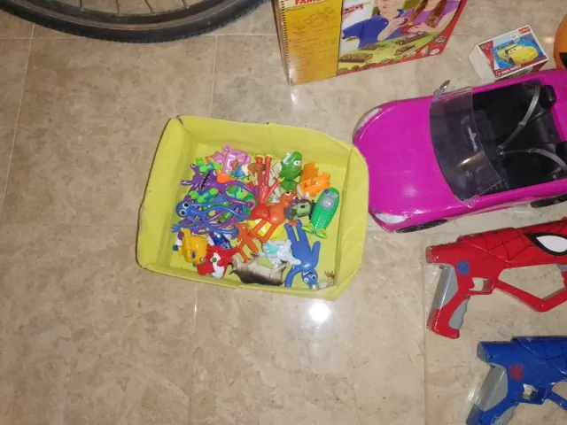 Lote de juguetes varios