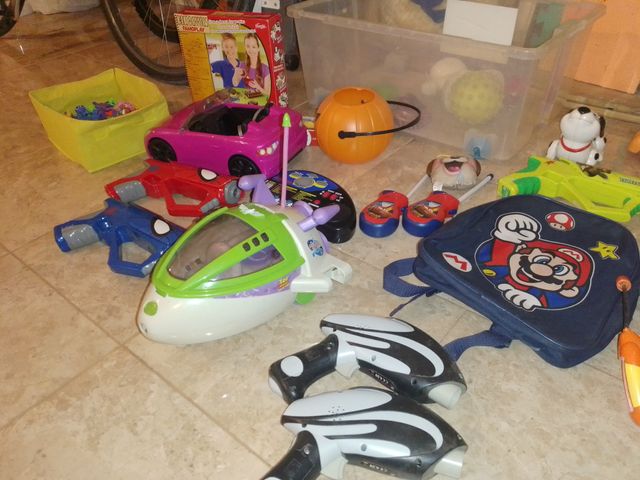 Lote de juguetes varios