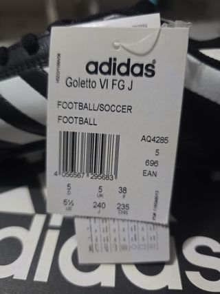 Zapatillas Adidas Fútbol Negras y Blancas