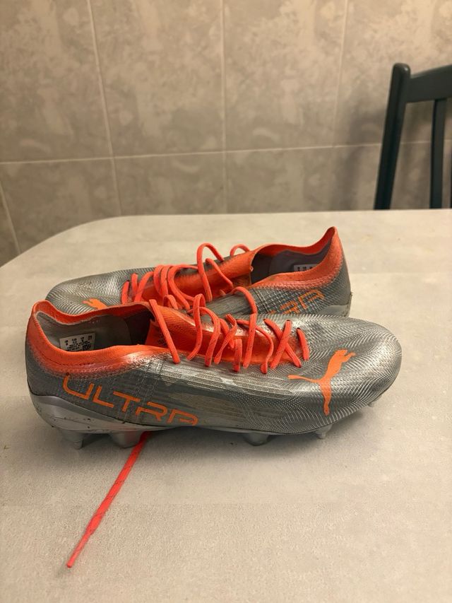 Botas de fútbol Puma gama alta