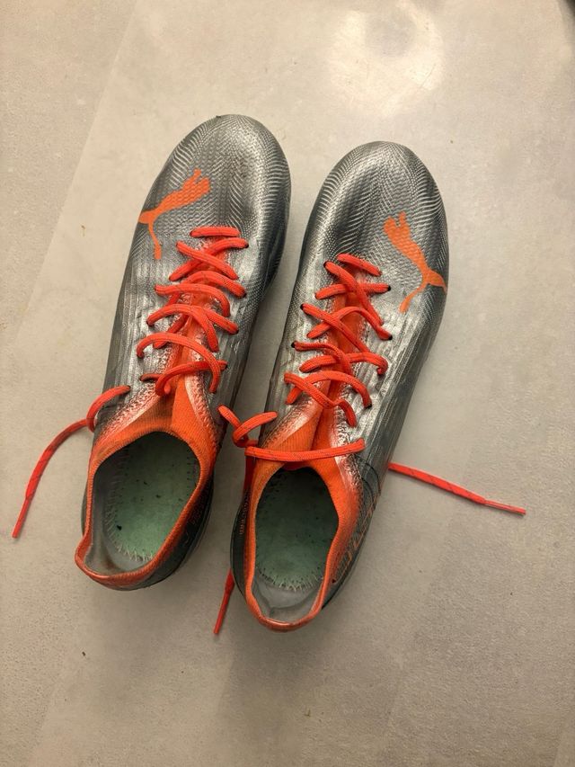 Botas de fútbol Puma gama alta