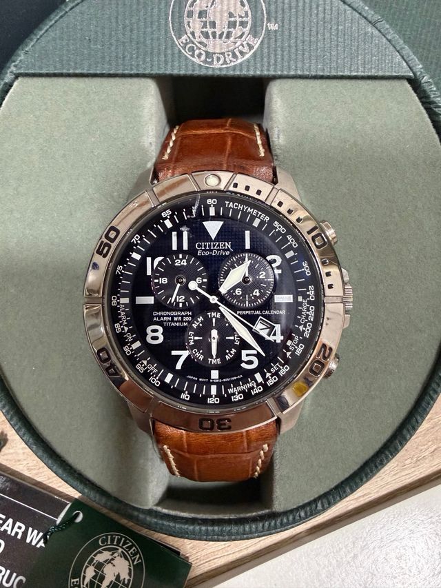 Reloj Citizen Eco-Drive Titanium E812-S030471