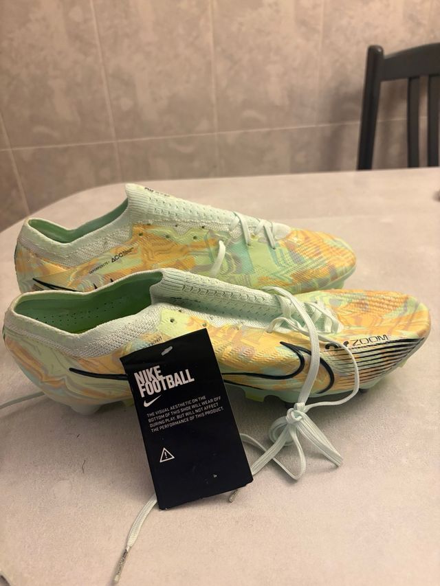 Botas de fútbol Nike gama alta