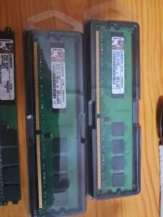 4 Módulos RAM DDR2 800MHz Kingston 1GB
