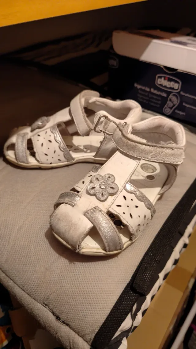Sandalias Chicco Talla 21 Blancas