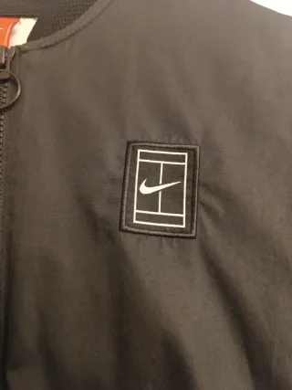 Chaqueta Nike Negra Ligera