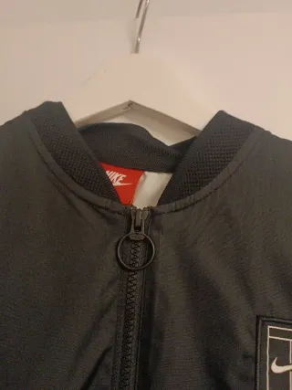 Chaqueta Nike Negra Ligera