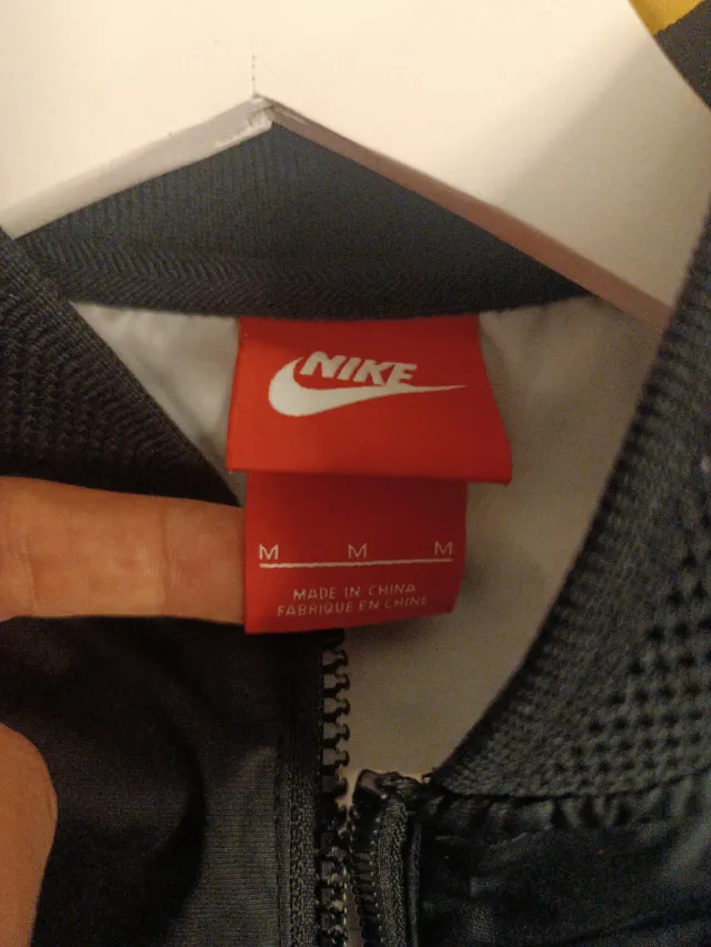 Chaqueta Nike Negra Ligera