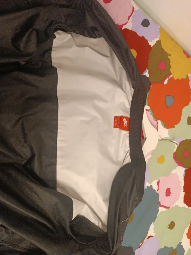 Chaqueta Nike Negra Ligera