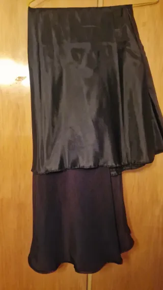 Vestido de fiesta burdeos brillante