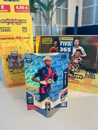 Cromo Adrenalyn FIFA 365 2025/26 Lamine Yamal Fans