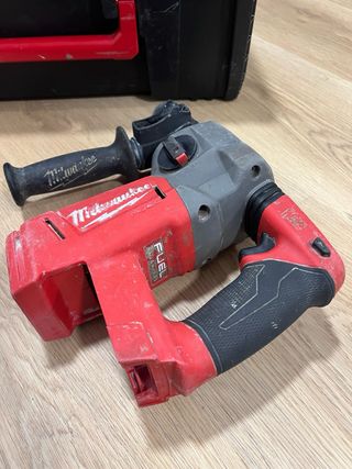 Taladro percutor Milwaukee M18 FUEL