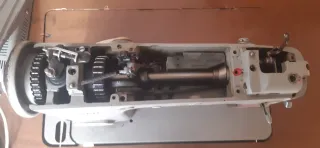 Macchina da cucire PFAFF 260 con mobile