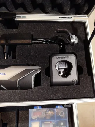 Dremel 8240 Kit Herramienta Rotatoria