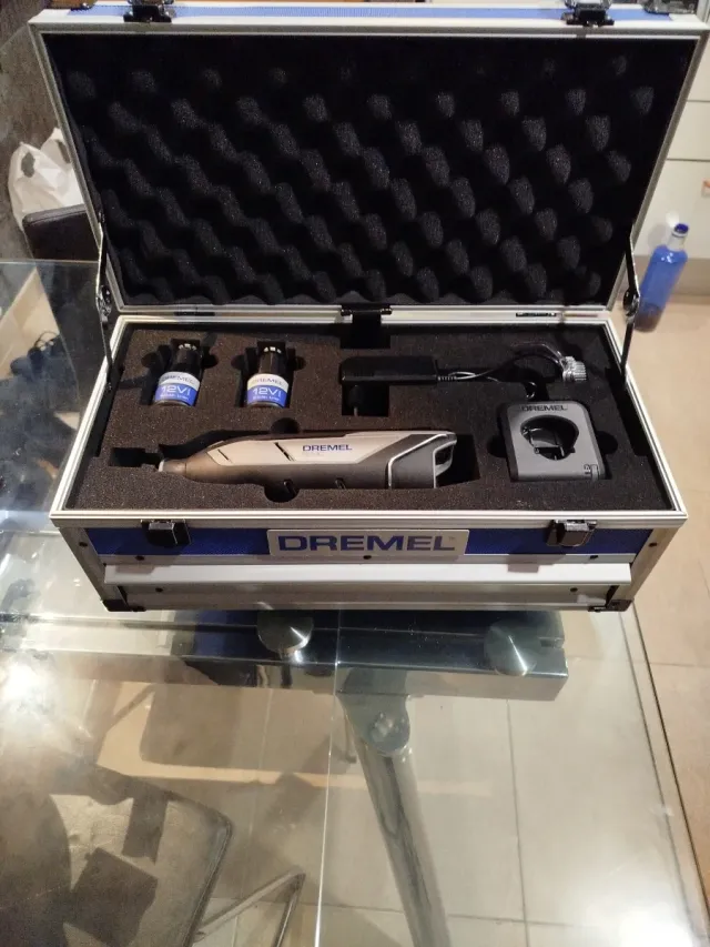 Dremel 8240 Kit Herramienta Rotatoria