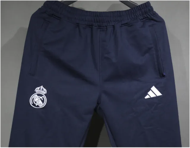 Chándal Real Madrid con capucha