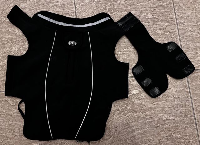 Impermeable Kruuse para perro Talla M. Como nuevo.