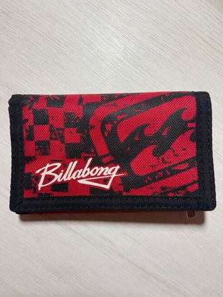 Nueva Cartera Billabong Roja y Negra