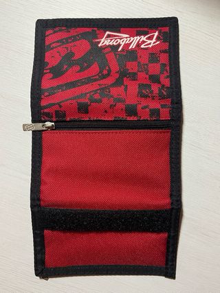 Nueva Cartera Billabong Roja y Negra