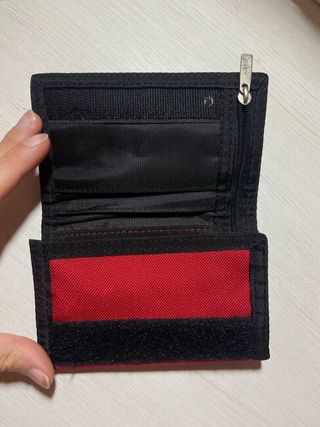Nueva Cartera Billabong Roja y Negra