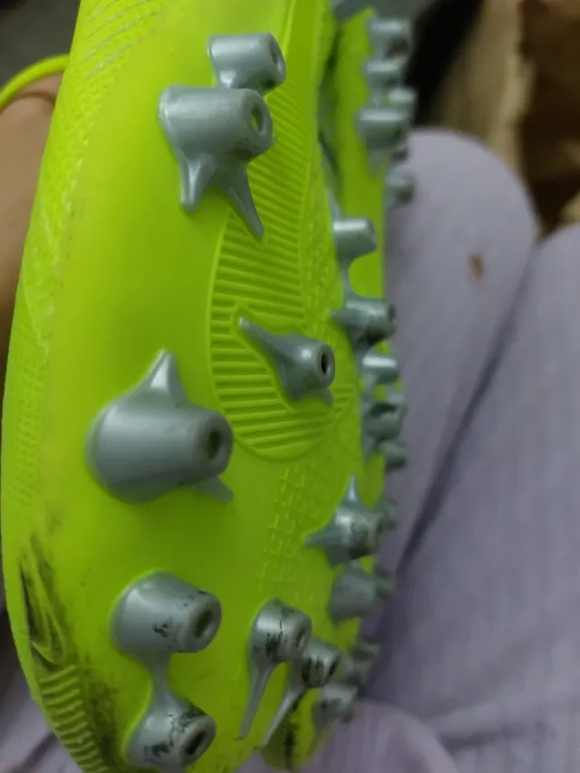 Botas fútbol niño Nike T.38.5