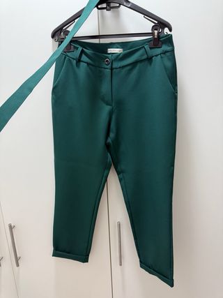 Pantaloni eleganti verdi con cintura